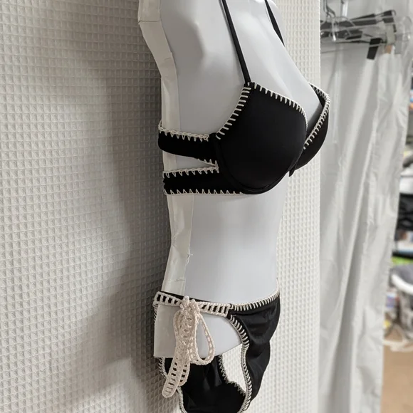 Minimalist Black and Cream Bikini Swimwear - Picture 2 of 12
